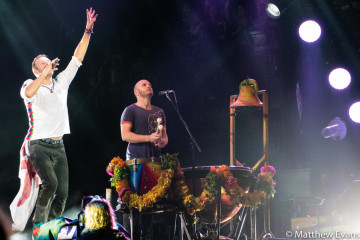 Coldplay - Glastonbury Festival in Somerset, UK 06/26/2016 фото №1165452
