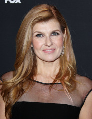 Connie Britton – Haiti Rising Gala in Beverly Hills фото №932319