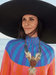 Courteney Cox by Jason Kibbler for InStyle (Spring 2022) фото №1341869
