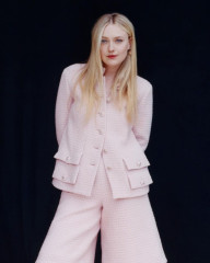 Dakota Fanning for S Magazine September 2024 фото №1402994