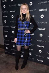 Dakota Fanning at The Alienist TV Show Premiere at Sundance Film Festival 01/19/ фото №1032731