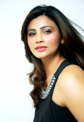 Daisy Shah фото №1111660