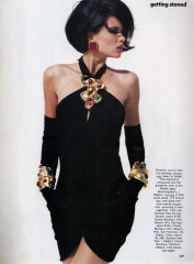 Daniela Pestova by Patrick Demarchelier for US Vogue // August 1990 фото №1285914