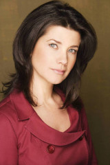 Daphne Zuniga фото №381783