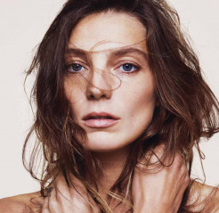 Daria Werbovy - phptoshoot for MARIE CLAIRE FRANCE фото №988799