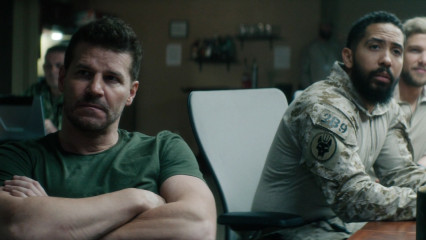 David Boreanaz - Seal Team (2019) 2x14 'What Appears To Be' фото №1301153