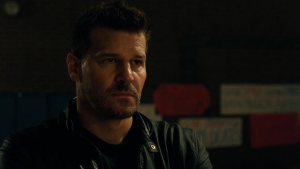 David Boreanaz - Seal Team (2019) 2x14 'What Appears To Be' фото №1301154