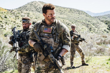 David Boreanaz - Seal Team (2019) 2x21 'My Life For Yours' фото №1304582