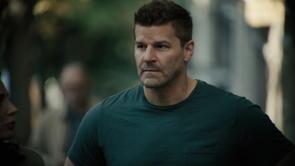 David Boreanaz - Seal Team (2019) 3x01 'Welcome To The Refuge' фото №1303748