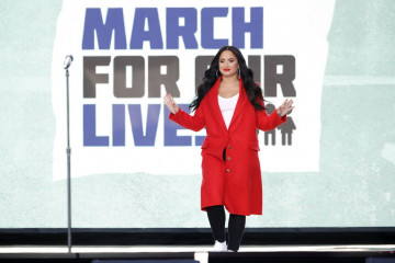 Demi Lovato – March For Our Lives Event in LA  фото №1056701