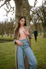 Deva Cassel for Sisley Fall Winter 2023 in "Vogue" it. 2023 by Pierre-Ange Carlo фото №1376485