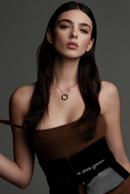 Deva Cassel for ELLE Spain November 2023 фото №1379583