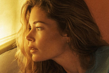 Doutzen Kroes ~ Vogue Netherlands September 2024 by Lachlan Bailey фото №1401807