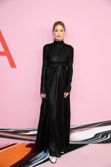 Doutzen Kroes - CFDA Fashion Awards 2019 in New York  фото №1188369