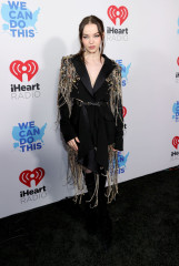 Dove Cameron-iHeartRadio Music Awards 2022 фото №1340428