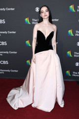 Dove Cameron at 46th Kennedy Center Honors in Washington фото №1382219