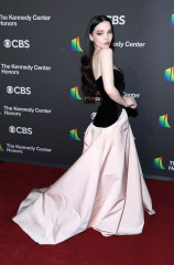 Dove Cameron at 46th Kennedy Center Honors in Washington фото №1382218