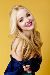 Dove Cameron фото