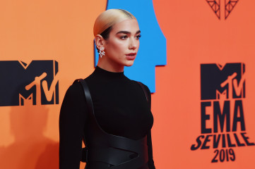 Dua Lipa - MTV EMA in Seville 11/03/2019 фото №1230613