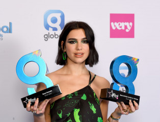 Dua Lipa - The Global Awards in London 03/07/2019 фото №1150362