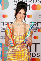 Dua Lipa - Brit Awards in London 05/11/2021 фото №1296989