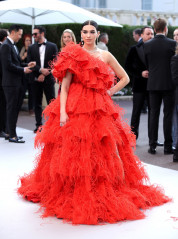 Dua Lipa - amfAR Gala Cannes 05/23/2019 фото №1178295