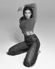 Dua Lipa by Chris Colls for 'Pepe Jeans x Dua Lipa' // Fall 2020 фото №1278644