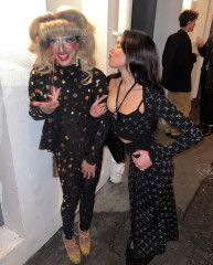 Dua Lipa - 'A Man To Pet' Club 11/20/2021 фото №1328693