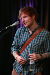 Ed Sheeran - Q102 Studio Session 07/04/2014 фото №1142570