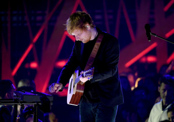 Ed Sheeran at IHeartRadio Music Awards фото №951371