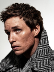 Eddie Redmayne by JuanKr for Esquire Spain // November 2020 фото №1279810