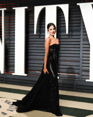 Eiza Gonzalez – 2017 Vanity Fair Oscar Party in Hollywood фото №944115