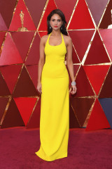 Eiza Gonzalez – Oscars 2018 Red Carpet фото №1049725