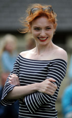 Eleanor Tomlinson at the Adlestrop Open Day and Fun Dog Show in Gloucestershire фото №974058