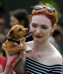 Eleanor Tomlinson at the Adlestrop Open Day and Fun Dog Show in Gloucestershire фото №974057