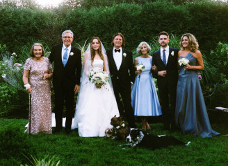 Elizabeth Gillies - Wedding in New Jersey by Emily Lipson 08/08/2020 фото №1296108