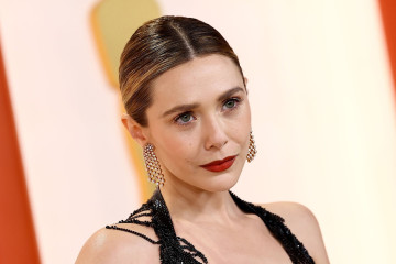 Elizabeth Olsen - 95th Annual Academy Awards in Los Angeles 03/12/2023 фото №1366494