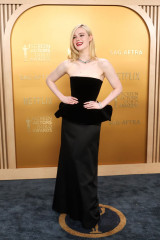 Elle Fanning – at SAG Awards 2025 фото №1412849