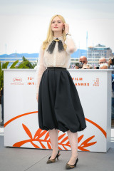 Elle Fanning – Jury Photocall at the Cannes Film Festival 05/14/2019 фото №1173744