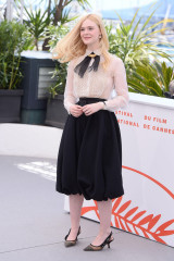 Elle Fanning – Jury Photocall at the Cannes Film Festival 05/14/2019 фото №1173738