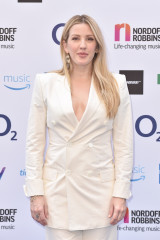 Ellie Goulding - O2 Silver Clef Awards in London 07/06/2018 фото №1085918