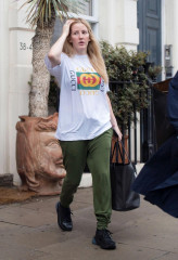 Ellie Goulding in London 08/12/2018 фото №1094534