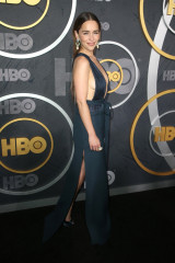 Emilia Clarke - 71st Emmy Awards in Los Angeles 09/22/2019 фото №1220680