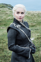 Emilia Clarke - Game of Thrones (2017) 7x05 'Eastwatch' фото №1255833