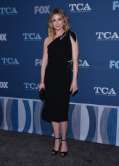 Emily VanCamp - Winter TCA Tour 'FOX All-Star Party' in Pasadena 01/04/2018 фото №1246517