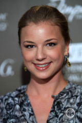 Emily VanCamp - Simon G Jewelry's Summer Soire 06/05/2010 фото №1323865