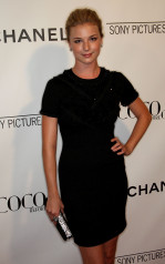 Emily VanCamp - 'Coco Before Chanel' Los Angeles Premiere 09/09/2009 фото №1323724