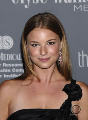 Emily VanCamp - 4th Annual Pink Party 09/13/2008 фото №1319635