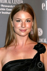 Emily VanCamp - 4th Annual Pink Party 09/13/2008 фото №1319664