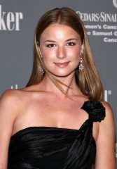 Emily VanCamp - 4th Annual Pink Party 09/13/2008 фото №1319663